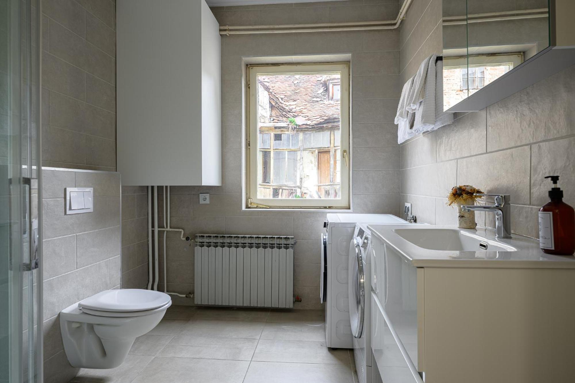 Upper Town Apartments Загреб Екстериор снимка